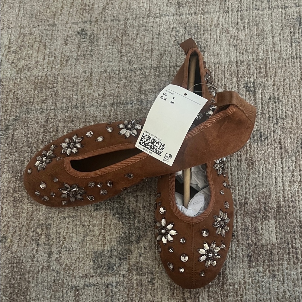 H&M Floral Embellished Tan Flats